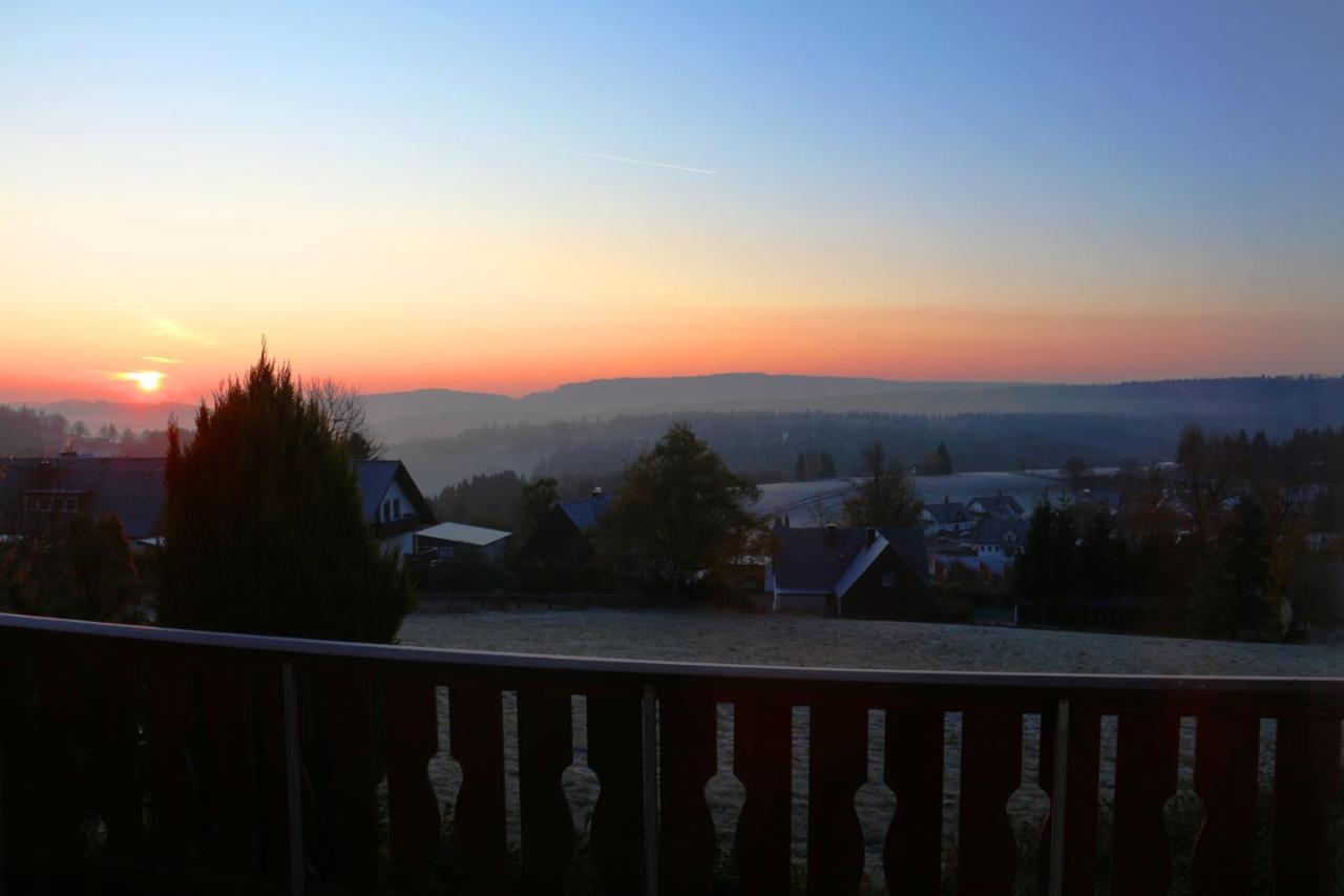Ferienwohnung Little Home In Winterberg-Neuastenberg エクステリア 写真